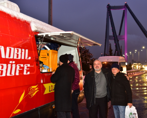 İBB Karla Mücadelede Mobil Büfe Desteği