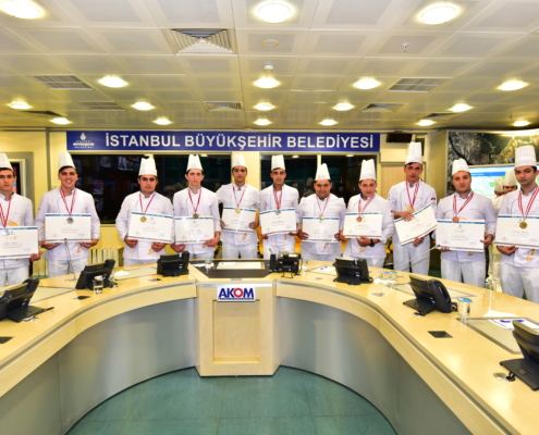 Çırak Öğrenciler İstanbul Büyükşehir Belediyesi'nin Gururu Oldu