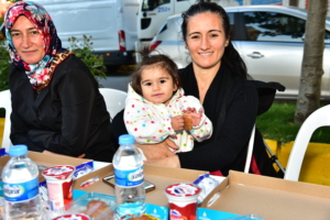 Ramazan'ın Tadı Tuzu İBB Açık Hava İftar Sofraları