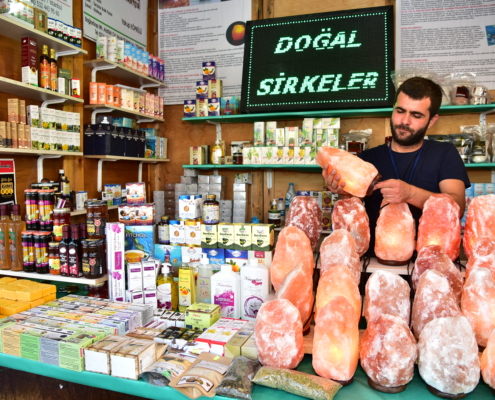 Adalara karşı ramazan etkinlikleri maltepe sahilde yaşanıyor...