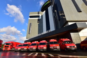 Açık Hava İftar Sofralarında Lojistik Destek Merkezi Bereketi