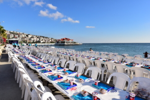 Açık Hava İftar Sofralarında Lojistik Destek Merkezi Bereketi